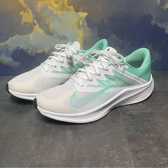 Nike Quest 3 Women's White/Green Running Shoes Size 10.5 - Picture 2 of 16